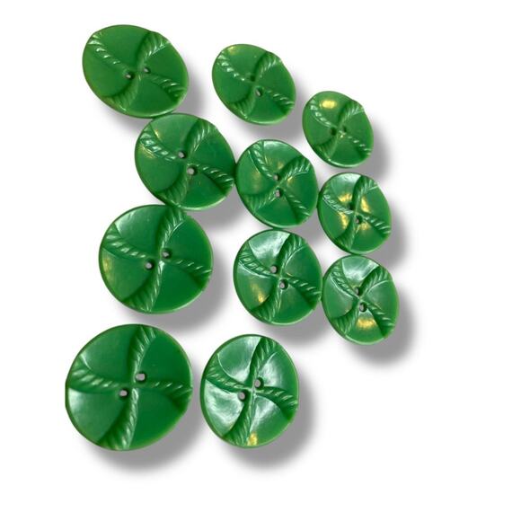 Lot of 11 Green Midcentury Buttons Acrylic Rope Design 1" (27mm) - Picture 2 of 7